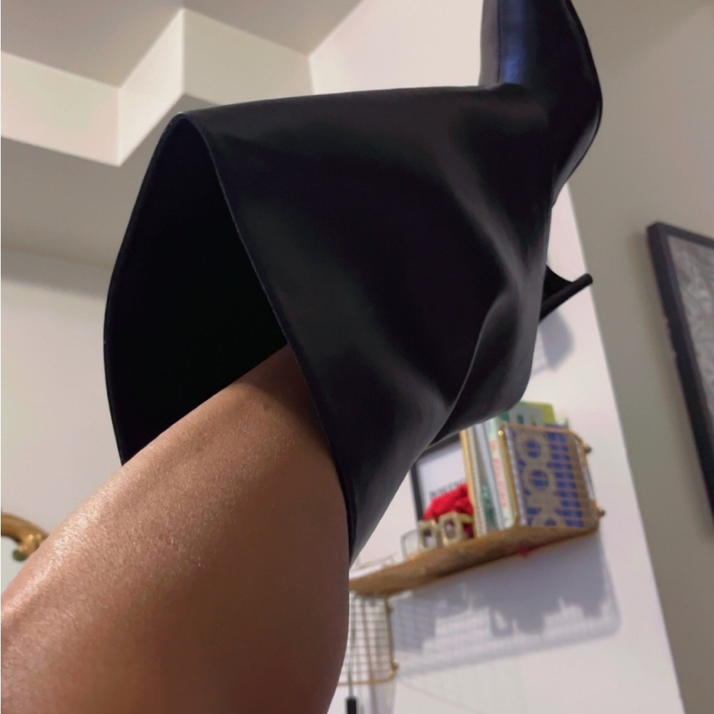 Woods by Jordyn Rev Boots! - Picture 6 of 8